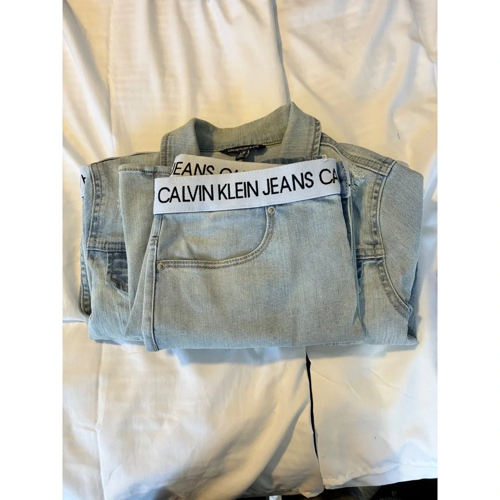 Calvin Klein Jeans Denim Jacket & Skirt Set‎ Distressed Light Wash Size 12